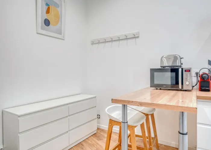 Renove A Chartrons Avec Climatisation Appartement
