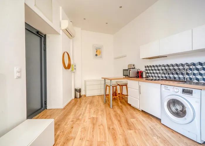 Renove A Chartrons Avec Climatisation *